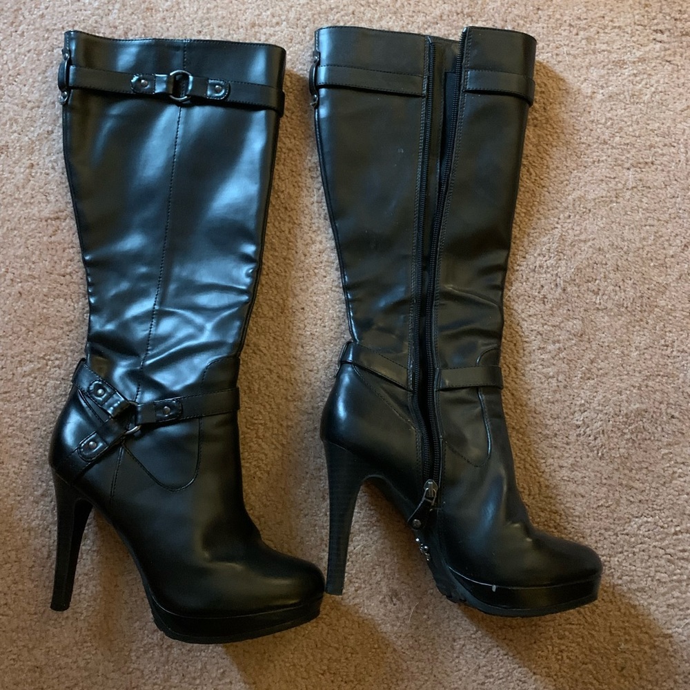 Sexy hightop boots
